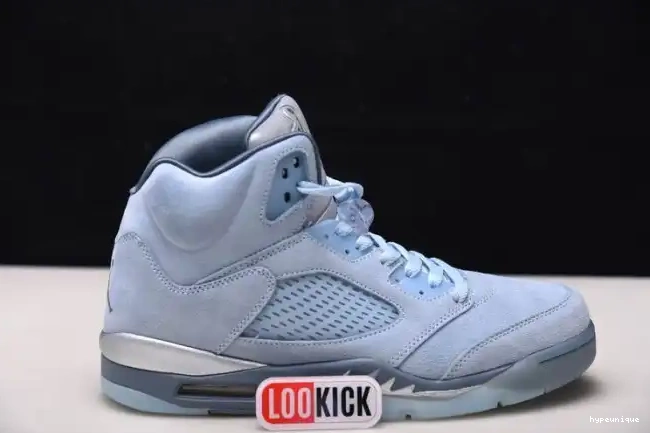 HYPE Jordan Retro Bluebird Air (W) DD9336-400 5 0424
